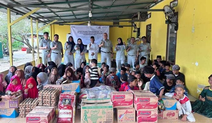 Bantuan Ke Panti Asuhan Al-Haq