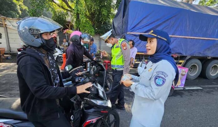 Lakukan Pelunasan Di Tempat Lakukan Pelunasan Di Tempat