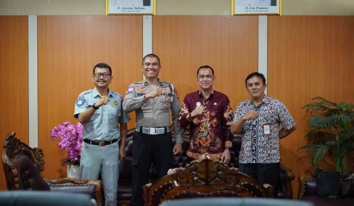 Lalu Lintas di Tingkat SLTA Lalu Lintas di Tingkat SLTA