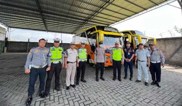 Menjelang Natal 2025 dan Tahun Baru 2026