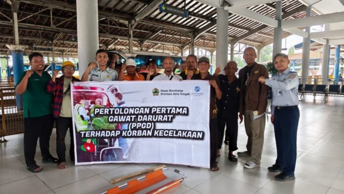 Di Terminal Kota Pekalongan Di Terminal Kota Pekalongan