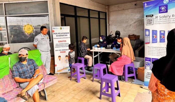 bagi Awak dan Penumpang Bus Jelang Nataru bagi Awak dan Penumpang Bus Jelang Nataru