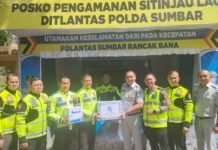 Jasa Raharja Sumbar Tinjau Pos PAM Nataru Sitinjau Lauik, Berikan Bingkisan bagi Petugas Pengamanan bagi Petugas Pengamanan