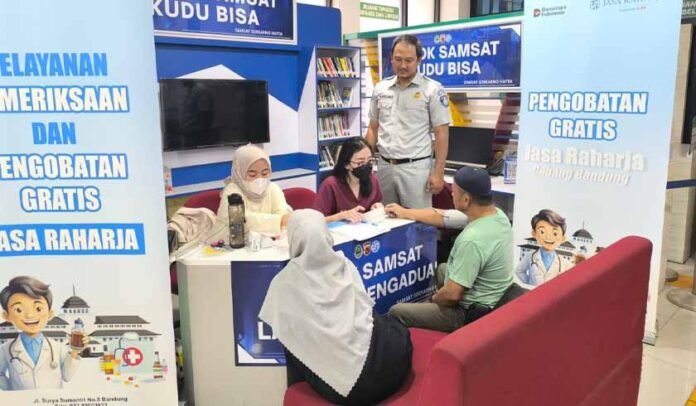 di Kantor Samsat Soekarno Hatta di Kantor Samsat Soekarno Hatta