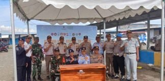 di Pelabuhan Bangsala’e Siwa