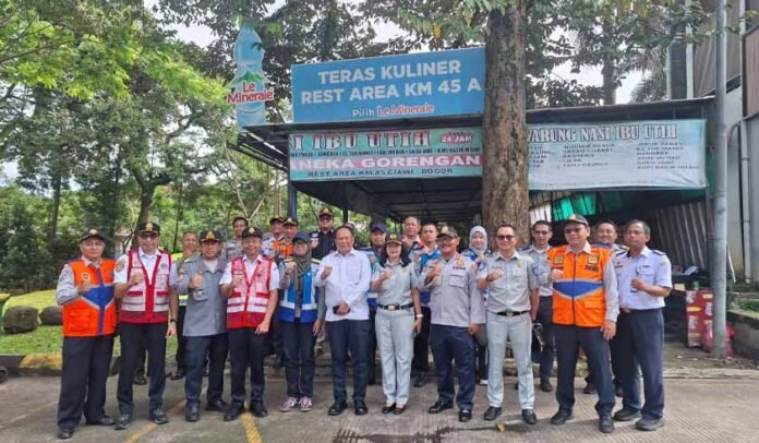 di Rest Area KM 45 Tol Jagorawi