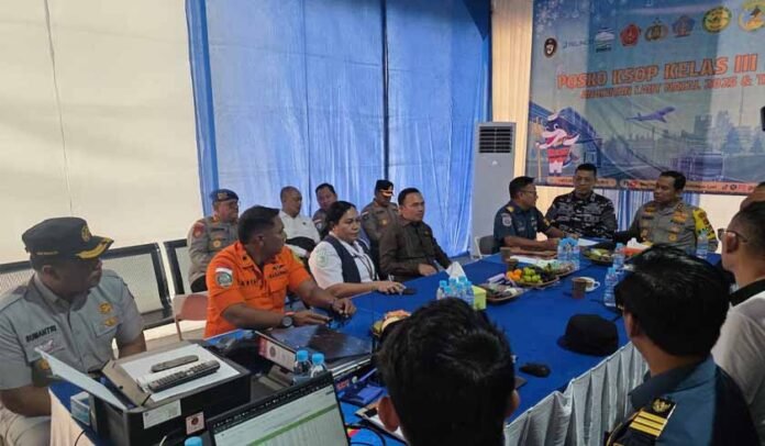 di Selat Padar di Selat Padar