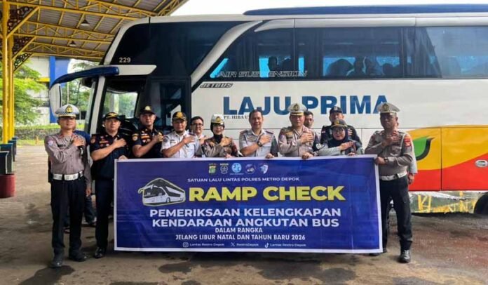 di Terminal Jatijajar Depok di Terminal Jatijajar Depok